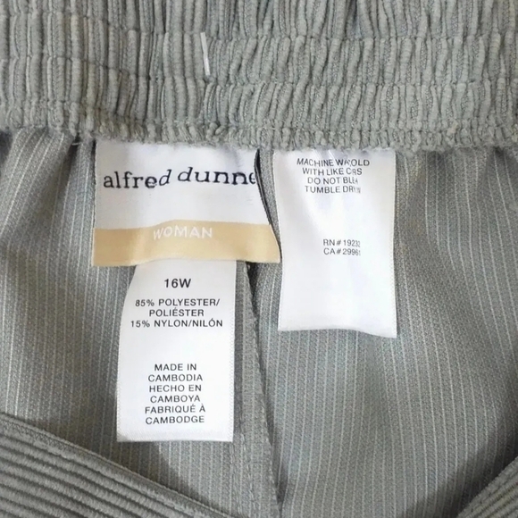 Alfred Dunner~Woman Plus Size 16W--22W~Eskimo Kiss Gray Corduroy Pants - Picture 6 of 13
